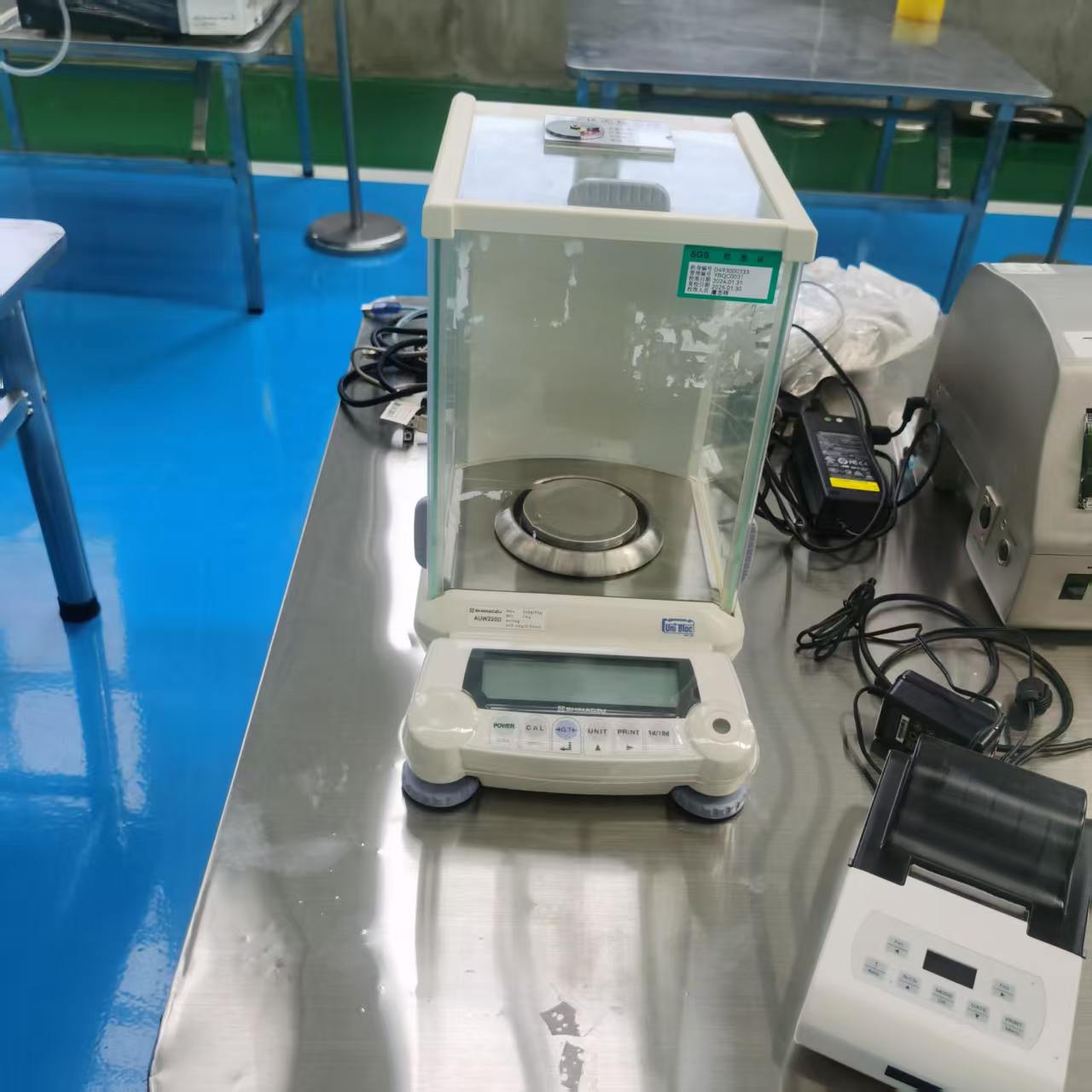 万分之一电子分析天平 化验室试剂粉末精准称量仪器 - 缩略图2