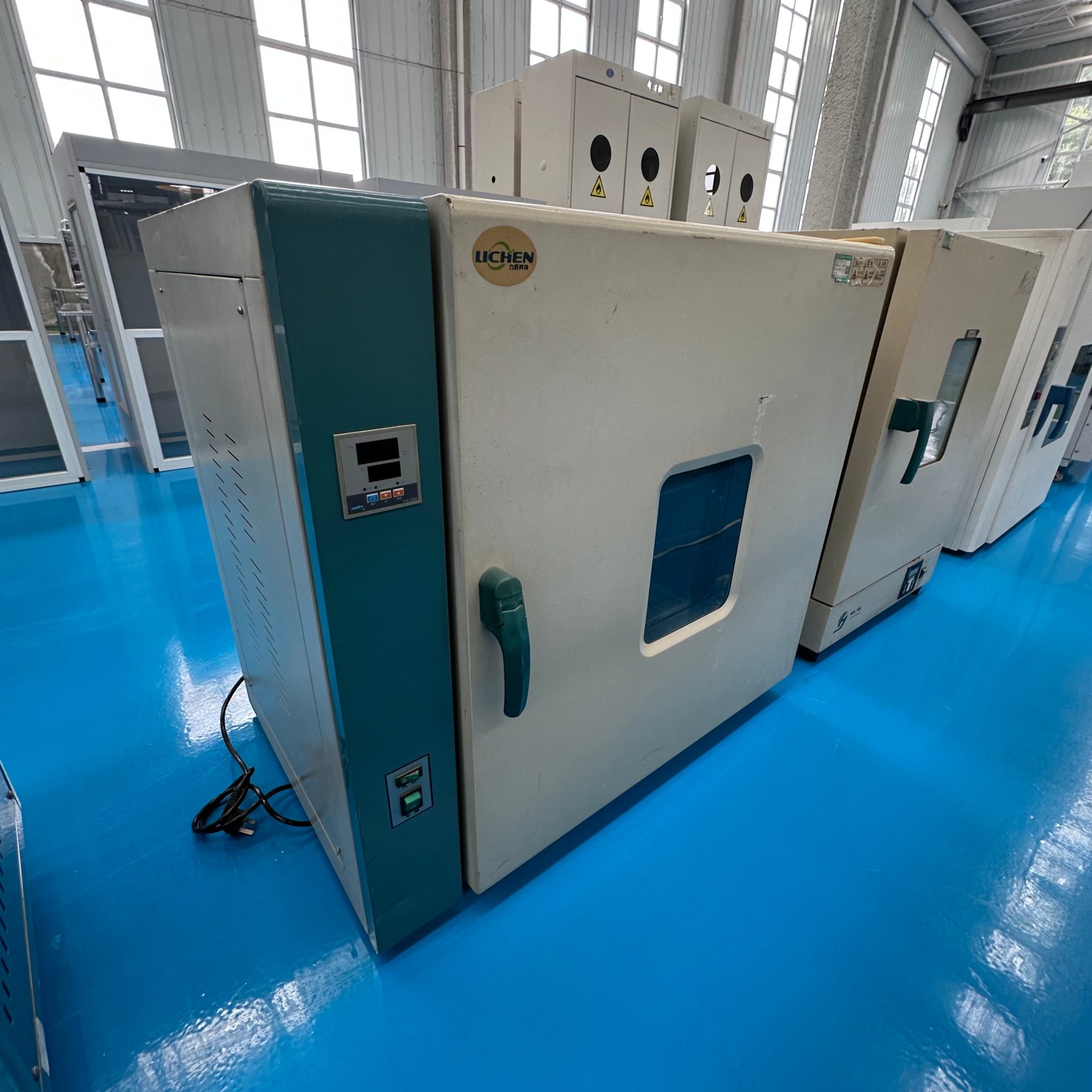 电热鼓风干燥箱 - 缩略图2