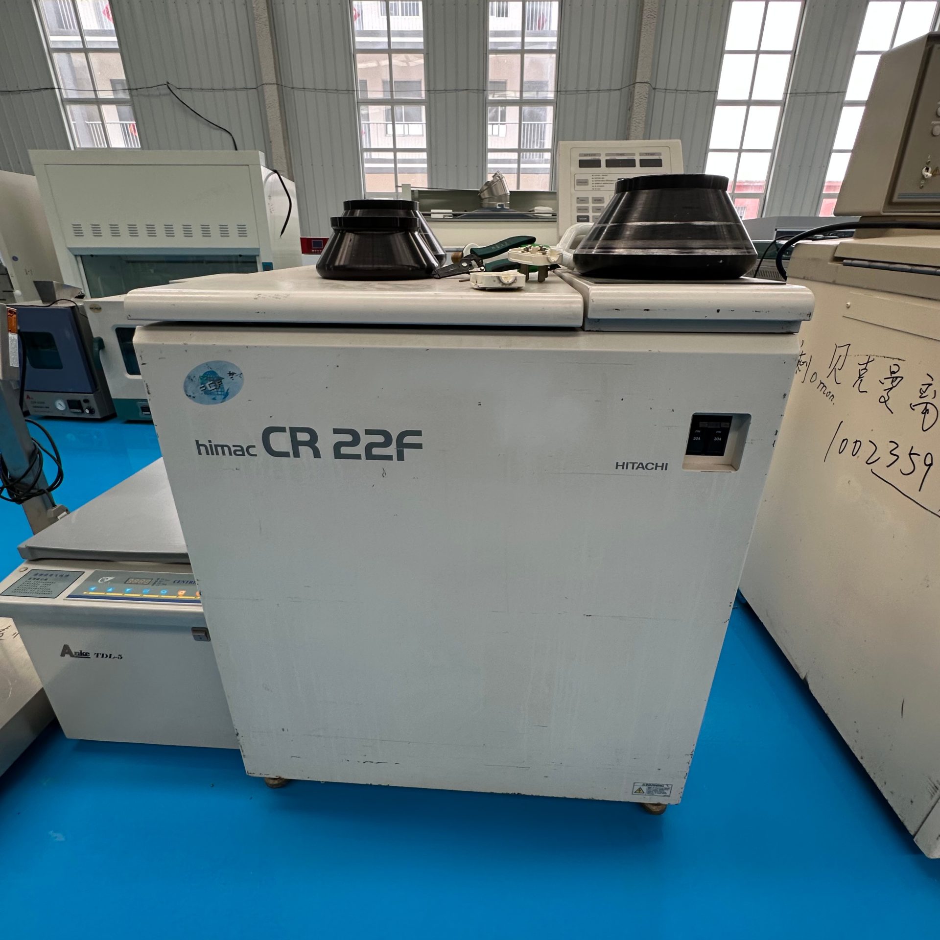 日立 himac CR22F 落地式高速冷冻离心机
