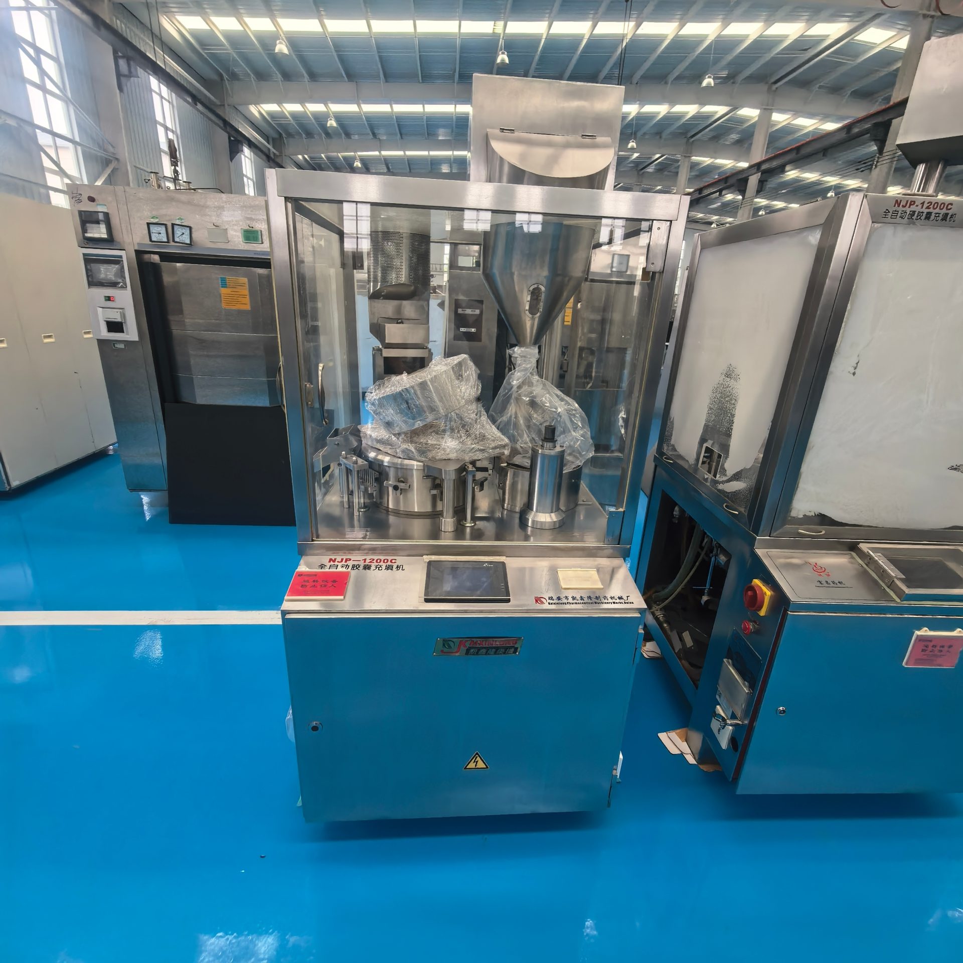 1200粒每分钟 NJP-1200C胶囊充填机 中小制剂厂连续自动化胶囊生产线