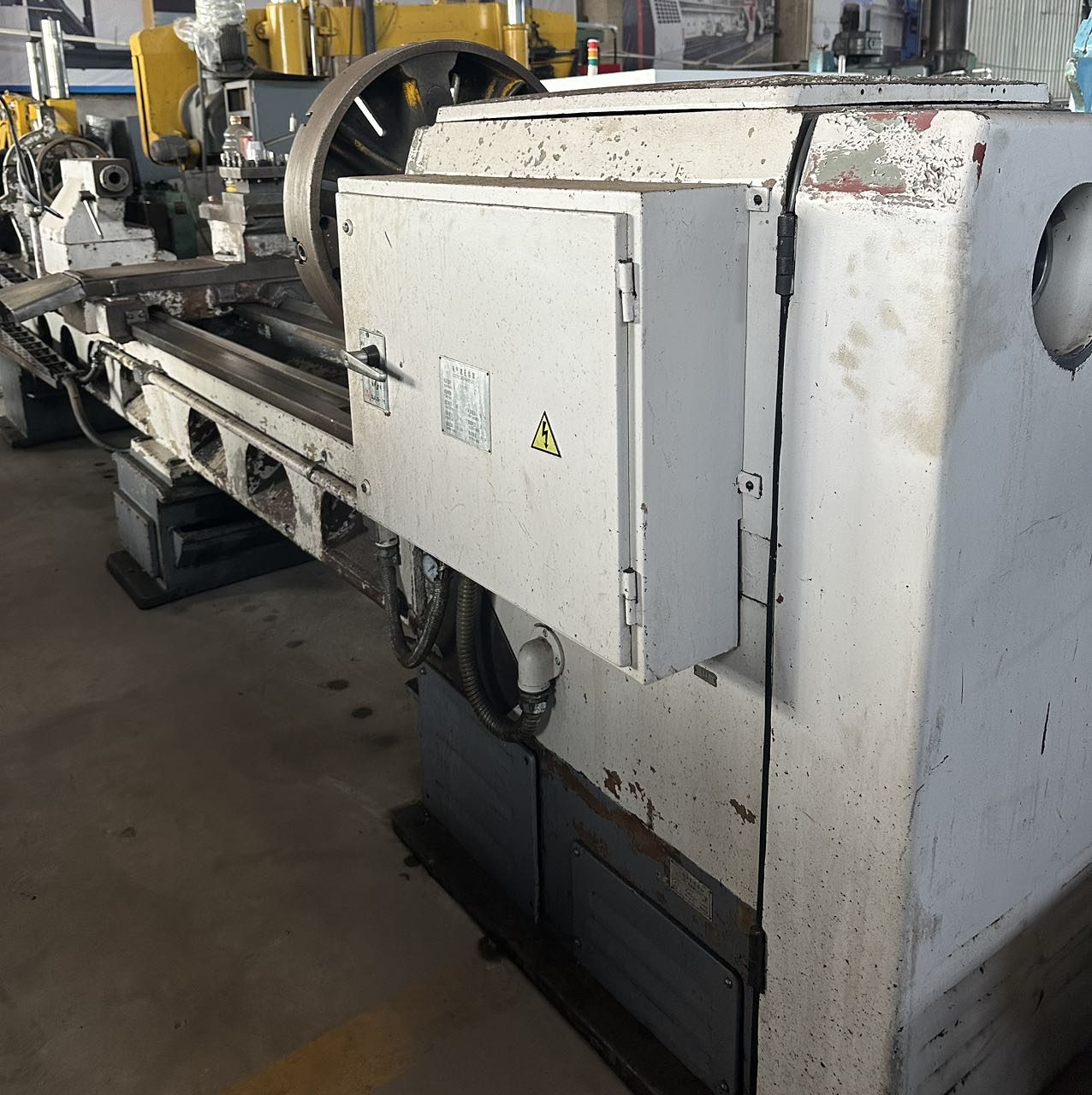 2005年大连第二机床厂 CW6180C&times;3000 卧式车床 - 缩略图9