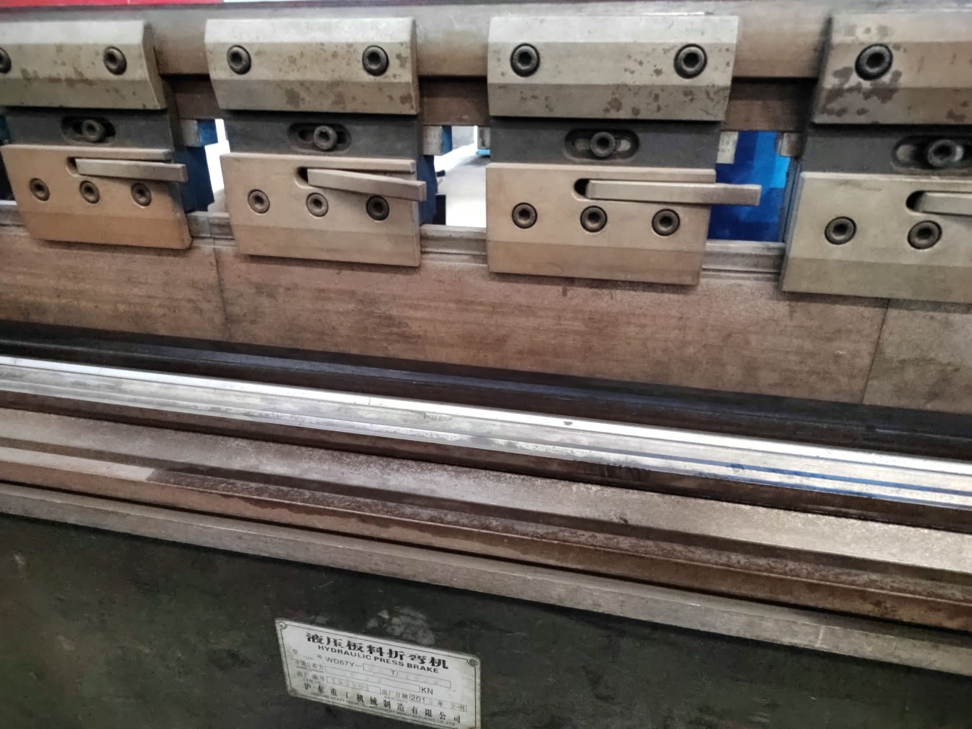 沪东重工WD67Y‑63T/2600液压折弯机，2019年出厂， - 缩略图3