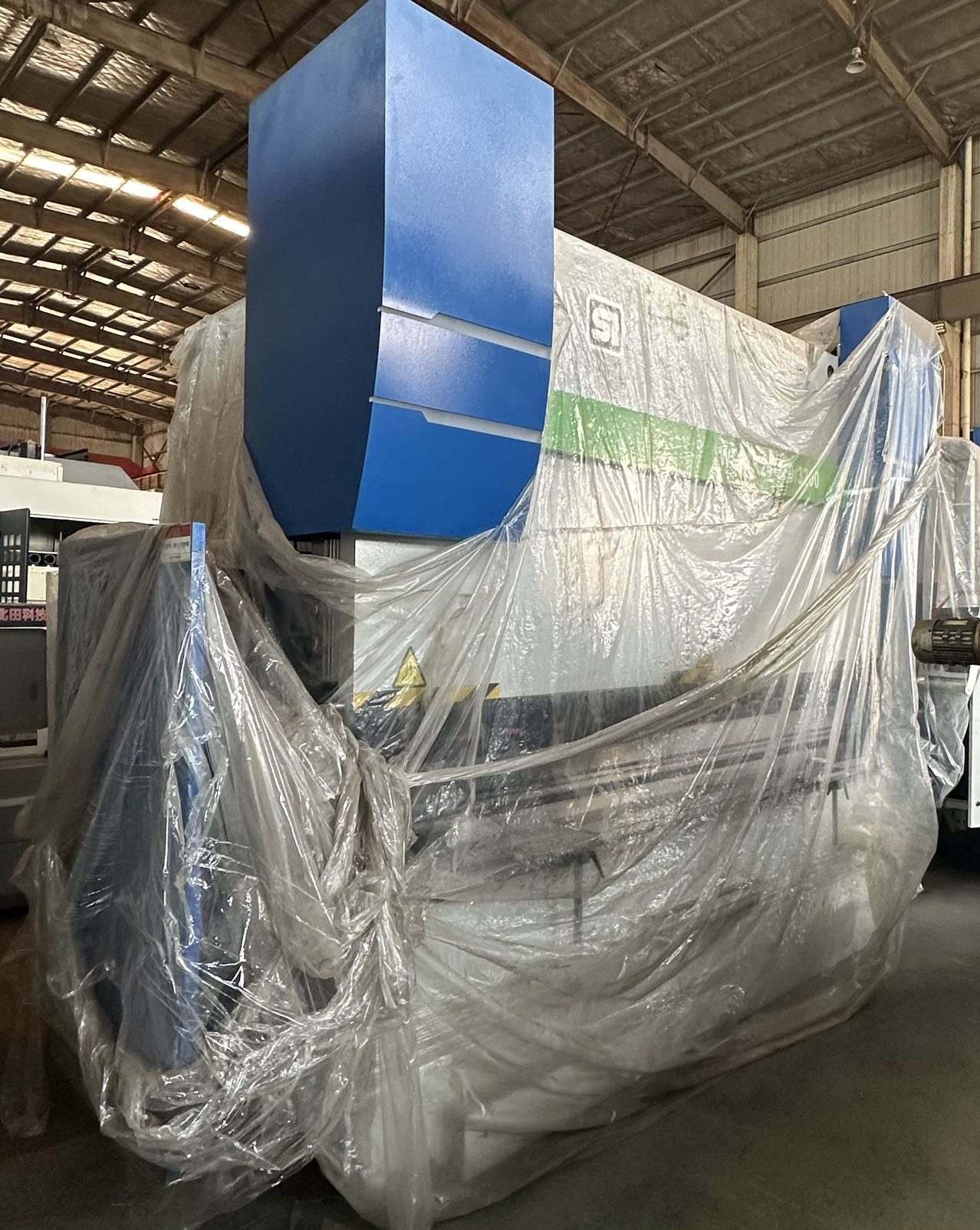 上海新力WF67K‑250T/3200数控折弯机，2025年产全新 - 缩略图5
