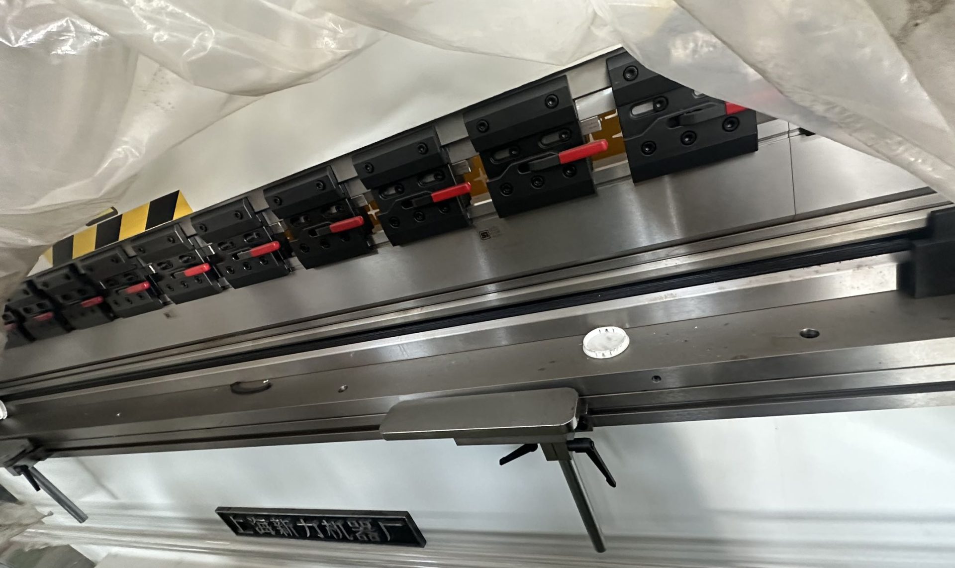 上海新力WF67K‑250T/3200数控折弯机，2025年产全新 - 缩略图3