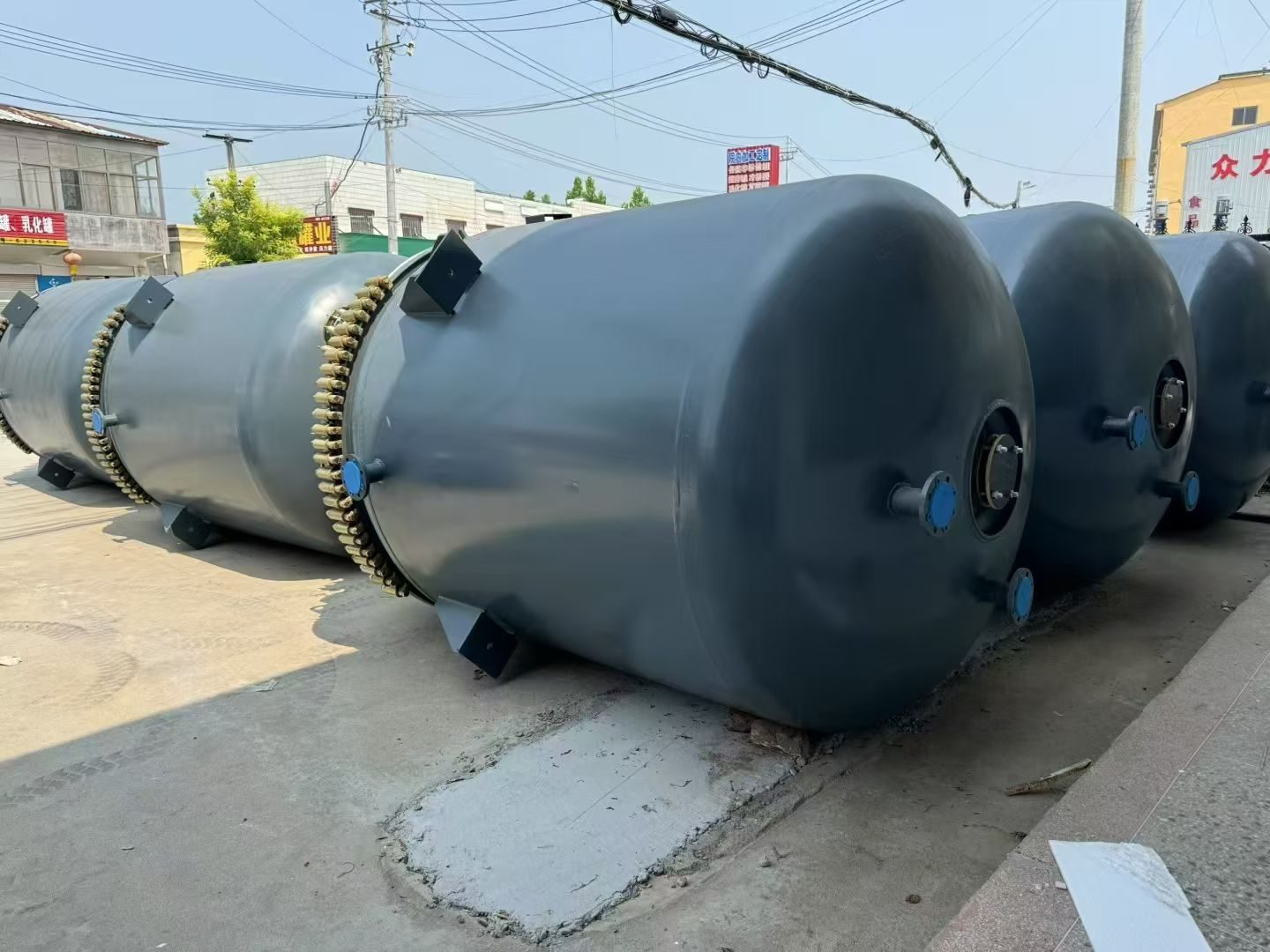 全新 ：500升/1000升/2000升/3000升/5000升/6300升/8000升/10000升 ，搪瓷反应釜，卧式、立式搪瓷储罐