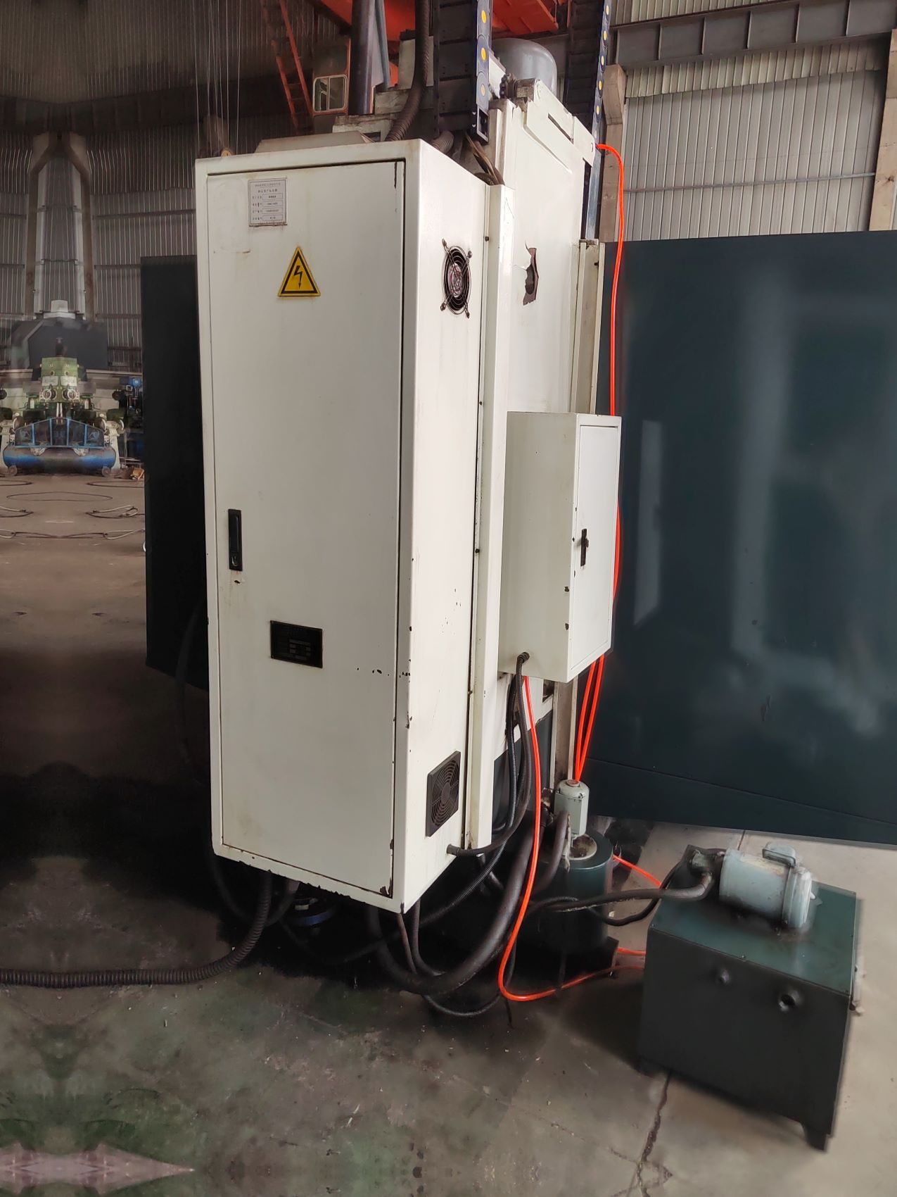 大立VDM1600数控床身铣床2014年8月出厂 - 缩略图7