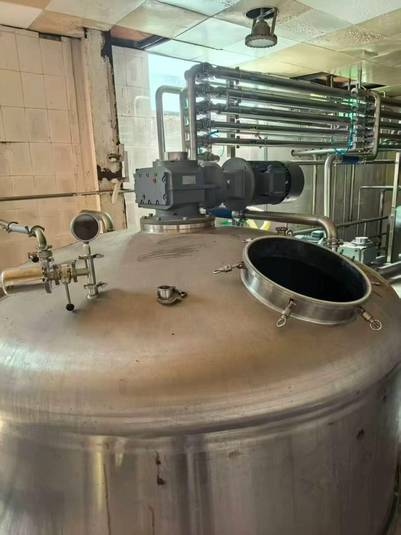 现货二手304不锈钢多功能搅拌反应罐（配料乳化搅拌罐） - 缩略图7