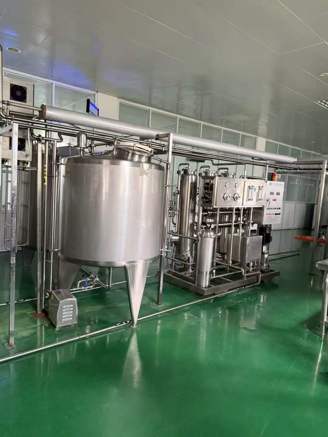 二手利乐集美整套果汁饮料生产线 RCGF12‑5灌装二合一机组含调配杀菌CIP清洗全套设备 - 缩略图9