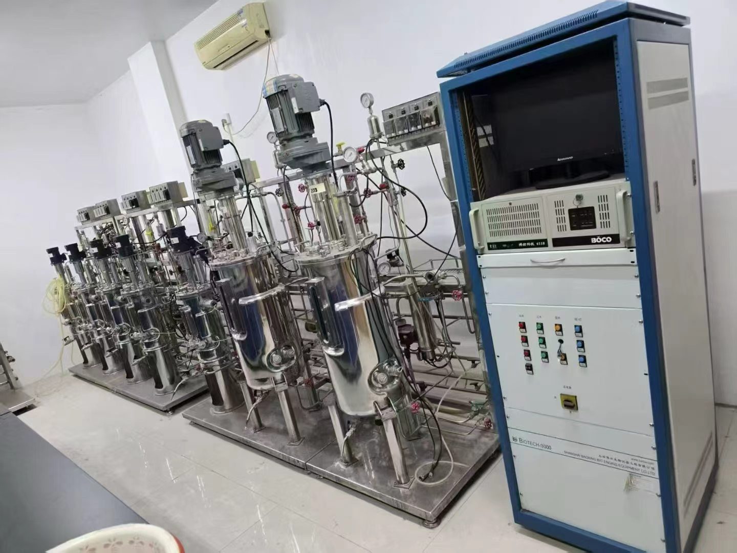 二手50L上搅拌发酵罐系统 上海群乐/保兴生物 实验室多级串联生物发酵成套设备 配套超低温冰箱 - 缩略图3
