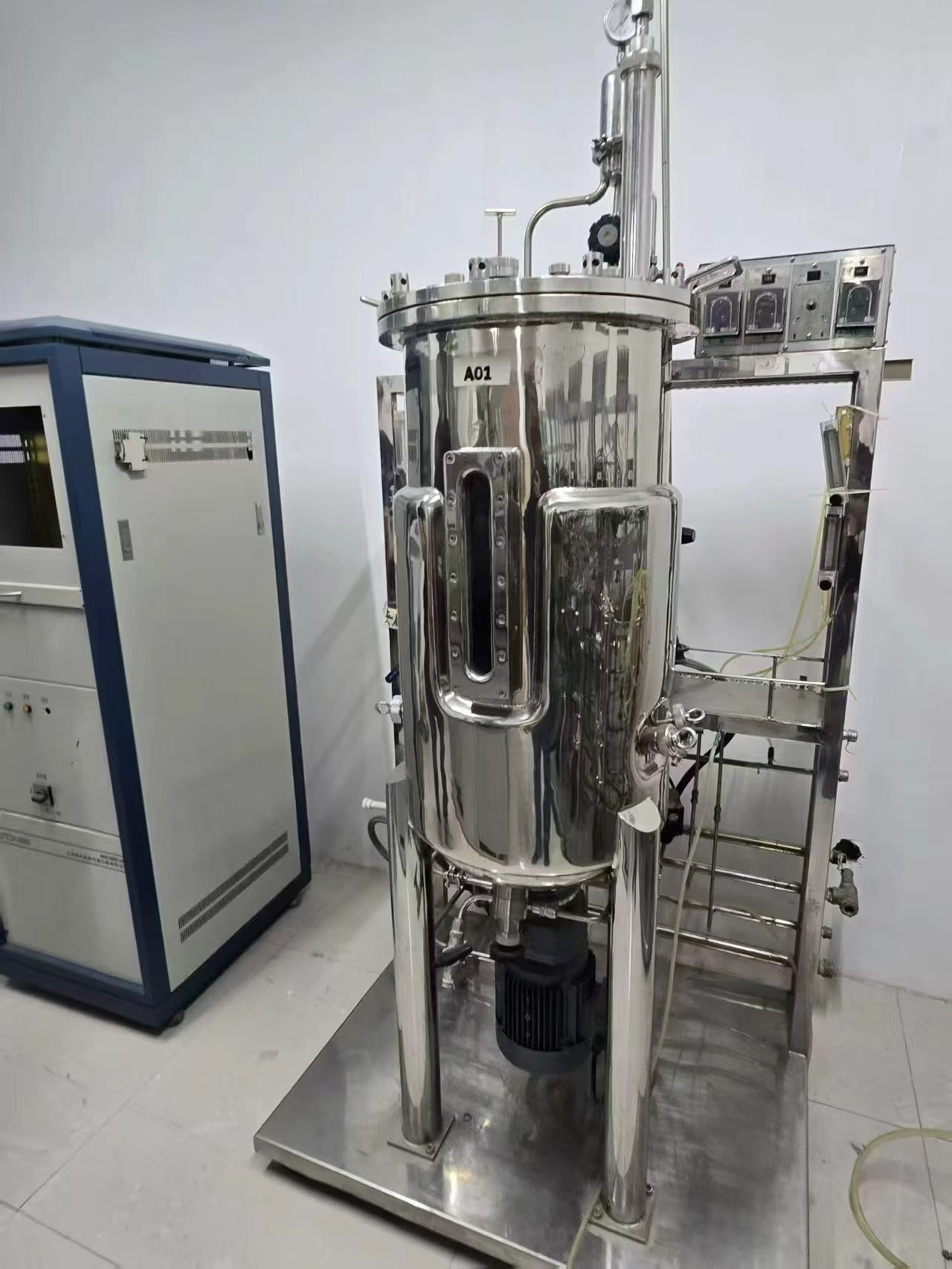 二手50L上搅拌发酵罐系统 上海群乐/保兴生物 实验室多级串联生物发酵成套设备 配套超低温冰箱 - 缩略图5