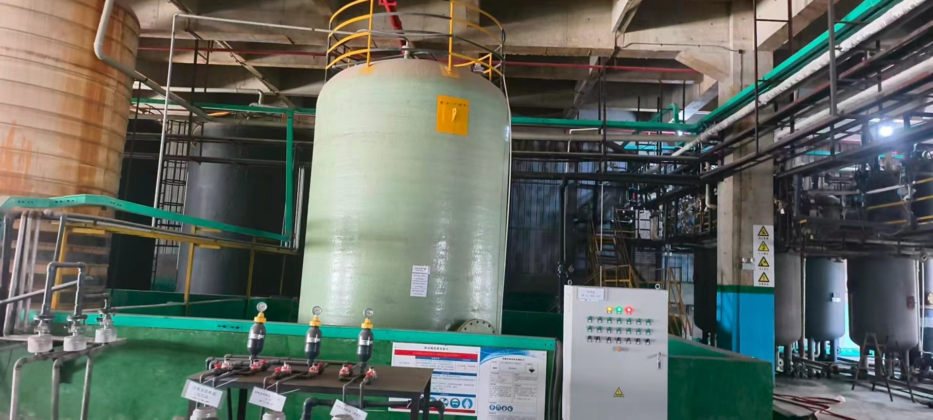 二手玻璃钢储罐 洗涤塔 防腐离心风机 化工防腐储料罐废气处理成套设备 - 缩略图2